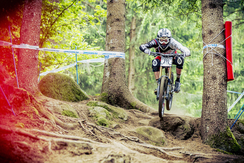 Madison Saracen Heated UCI MTB World Cup TWO - Val di Sole Italy - Find the article on Pinkbike.com - Laurence CE - www.laurence-ce.com