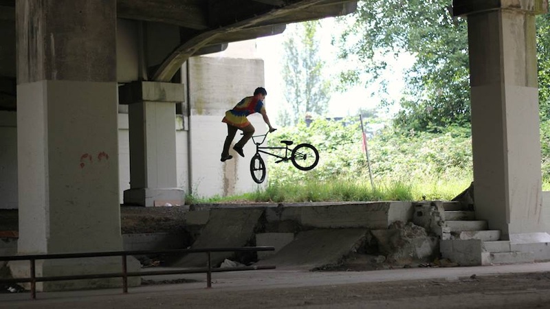 tailwhip on a scetchy quater