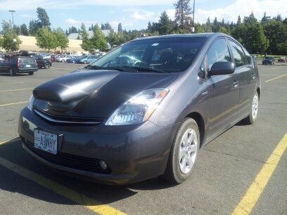 I saw this Prius while in Hood River, OR the other day and laughed my ass off. Looks like a damn elephant seal!