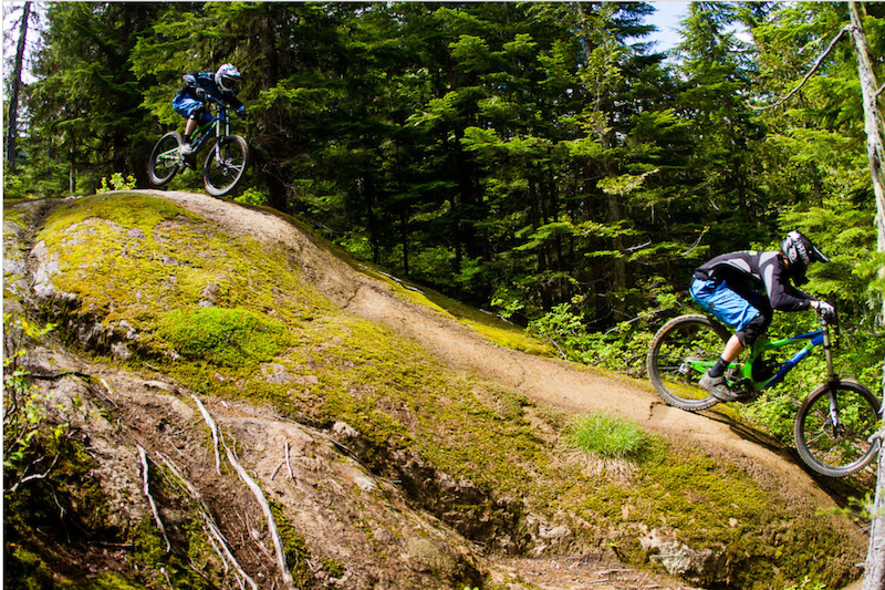 Matt Orlando and Trevor Parson rallying over the rocks. Photo by Ben Gavelda