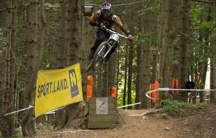 Found a pic from 2011 of the 24h DH race. Was a motivated run....