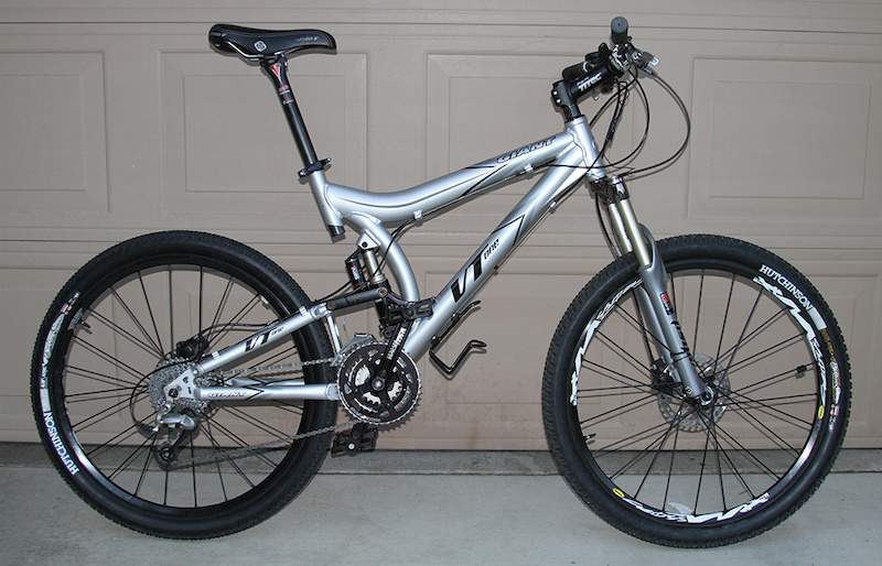 Giant v2 mountain bike online