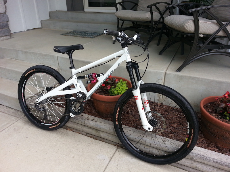 Atomlab Trailking 26インチ 2010 Atomlab TrailKing 26 - BMXmuseum.com