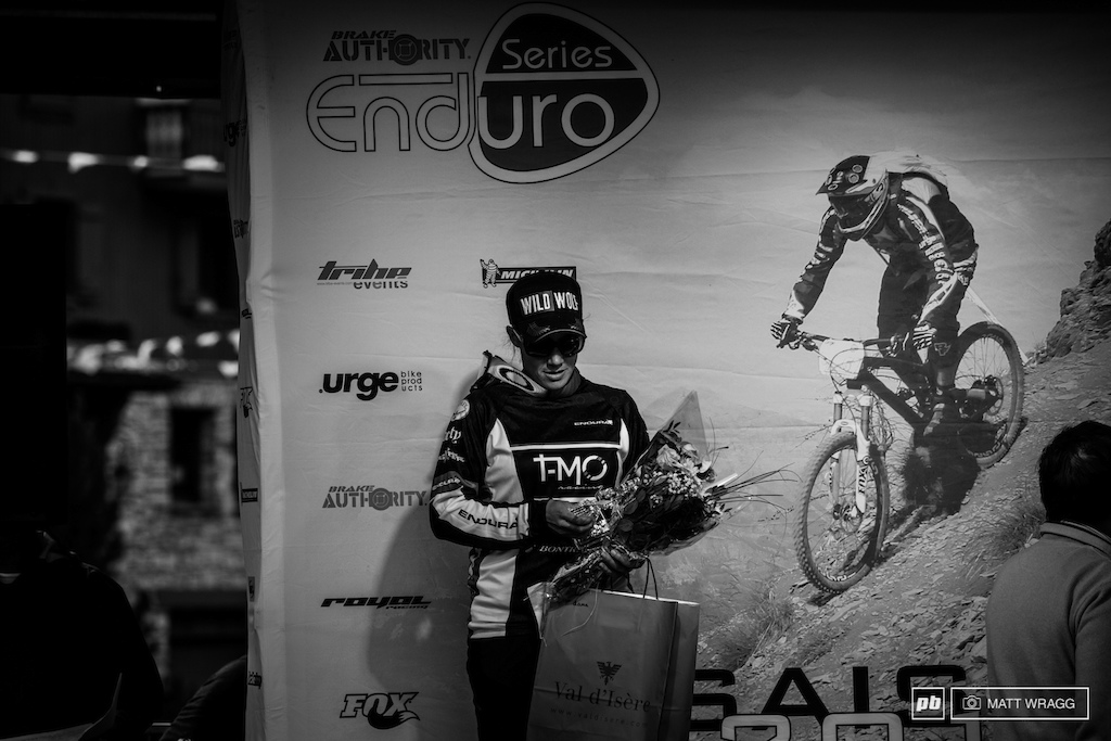 Tracy Moseley and her second place trophy... It must have been heartbreaking to lose the win in that manner, what's more, it means she has dropped behind Anne-Caroline Chausson in the overall standings, so now she has to beat her at Finale Ligure to clinch the title. It's testament to her character how well she took the bad news, watching her on the podium, you wouldn't have guessed what had just happened.