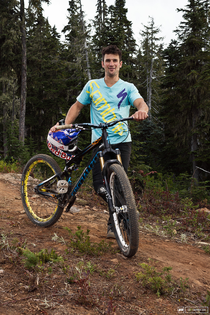 Darren Berrecloth The Cler Breaking trends and being progressive with mismatched rims. He wasn t the first to bend a wheel on the course.
