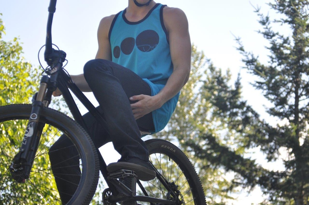 Men's Jersey Tank

Available at www.dyra.ca