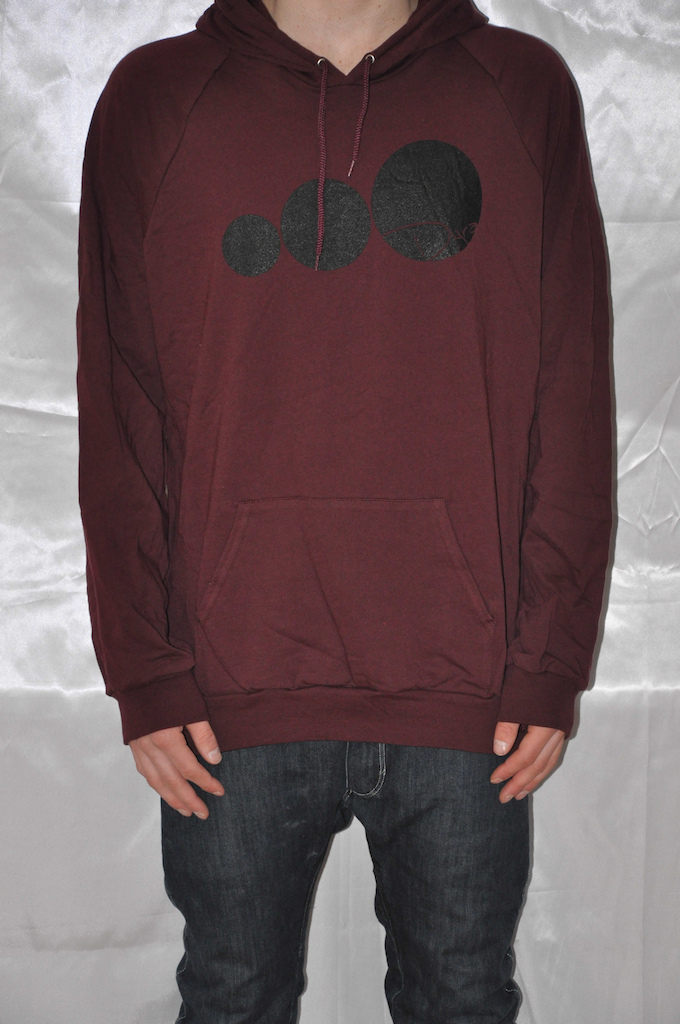Men's Circles hoodie

available at www.dyra.ca