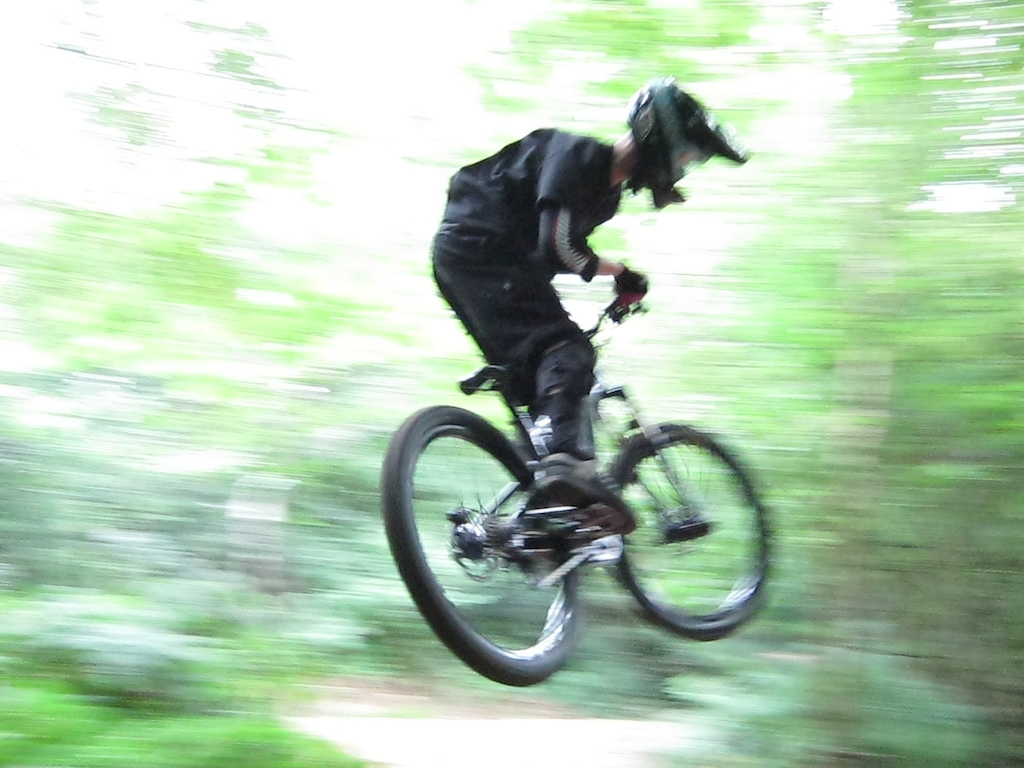 Martin shredding on his new bike. Bit blurry but there's something about this image i like.