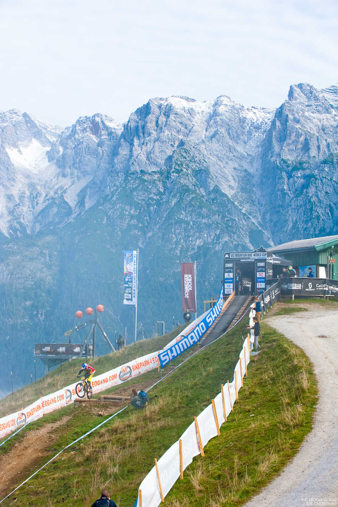 WC Downhill Leogang 2013
- there are those mountains again...