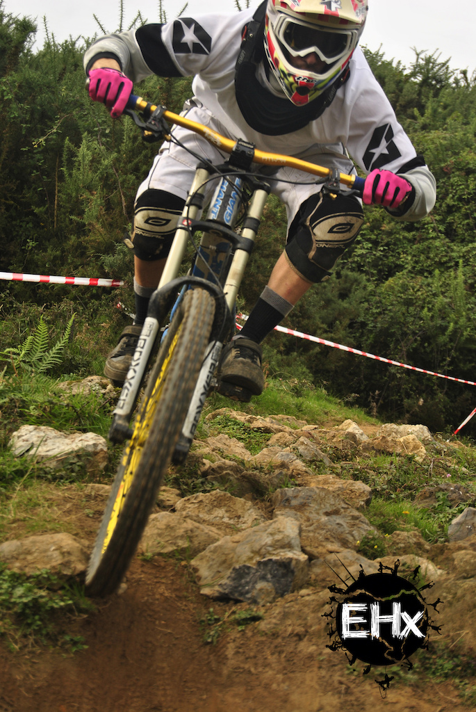 small rockgarden in the race of the basque open of DH, round #6 Photo: Ibon Jaurrieta