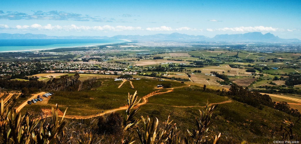 The new Helderberg track has an awesome view, very spectator friendly.

©EP2013
