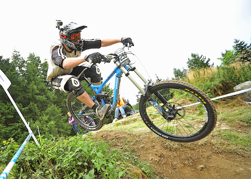Racing at Bringewood in the BDS round 5. Photo by ii10photo.com
