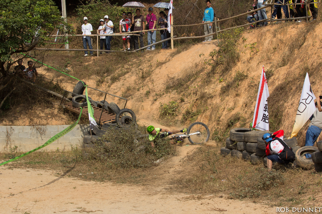 chinese racer about to eat dirt picture 2
