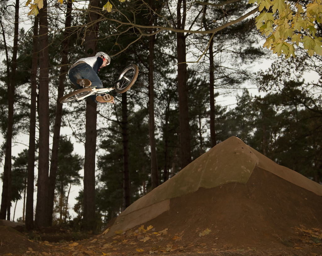 Joey Gough laying the table on the "Drunks" hip.