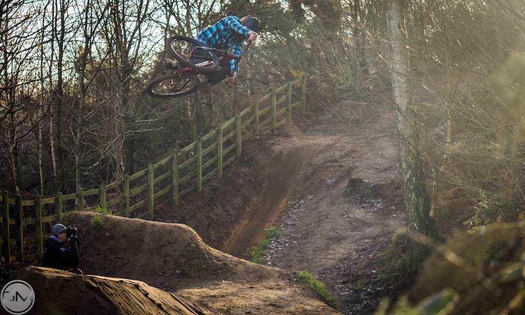 #Senditsunday with Matt Jones sending a huge euro table over the new hip at Woburn Sands during a photo shoot with Delayed pleasure.
www.facebook.com/thegripmedia