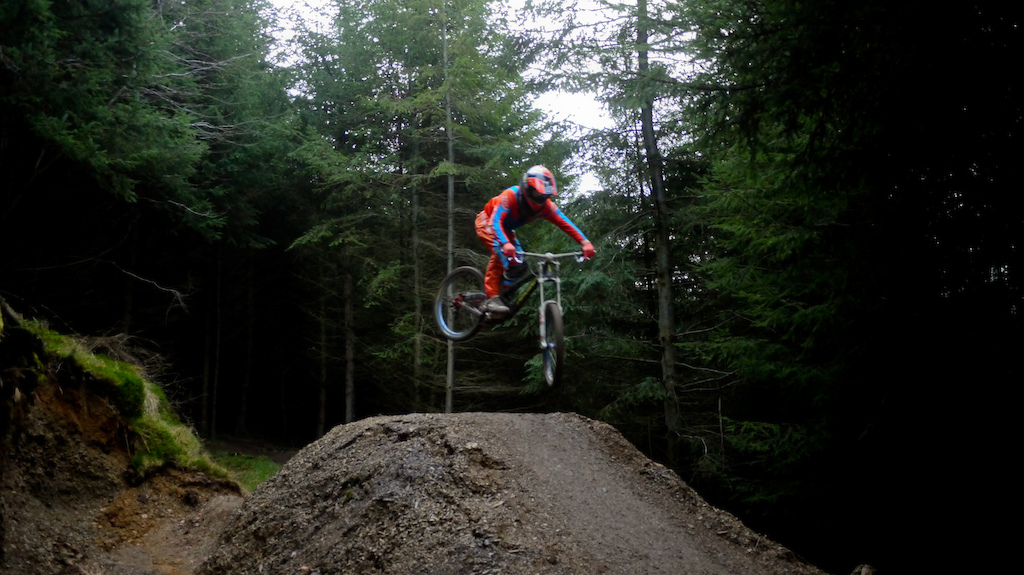 couple of shots from an uplift day ran by BUMTB a few weeks back.