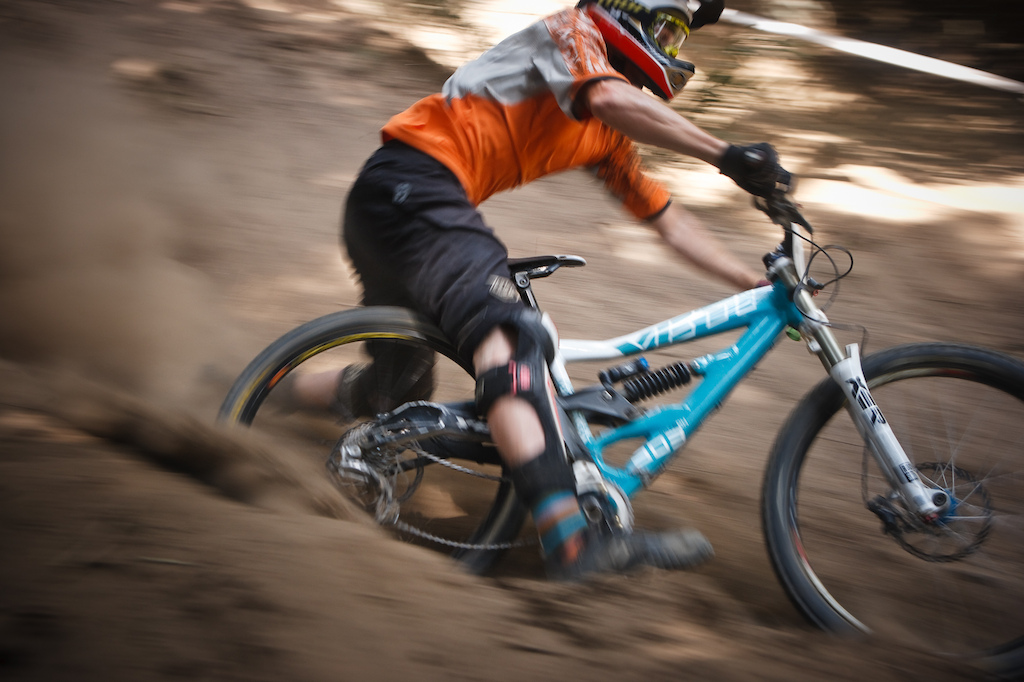 1st round of who can move as much dirt as possible withe there wheels nz mtb bike champs