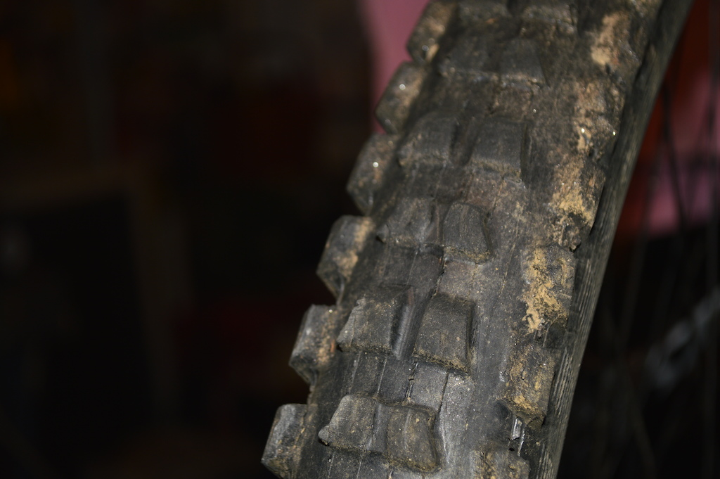 tread goes fast on specialized tires :(