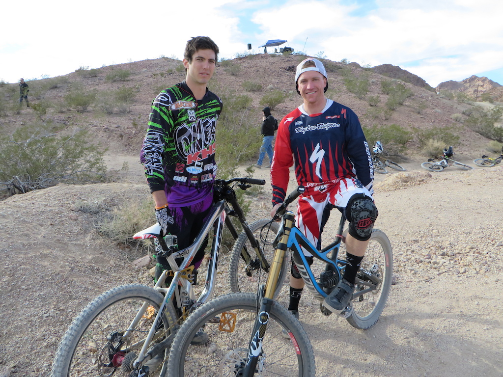The newest rivalry in DH Mountain-biking "Gwin vs Aiello"
