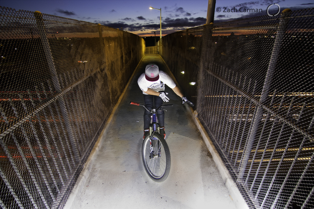 Barspin above a freeway in San Diego