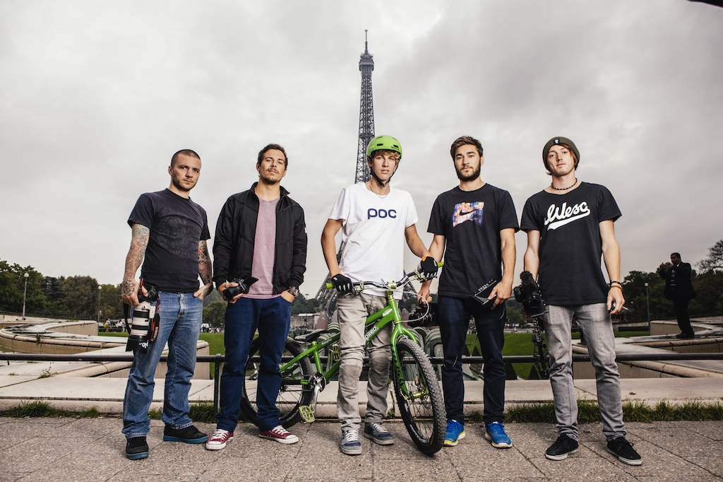 This is the crew.
Photo: David Robinson