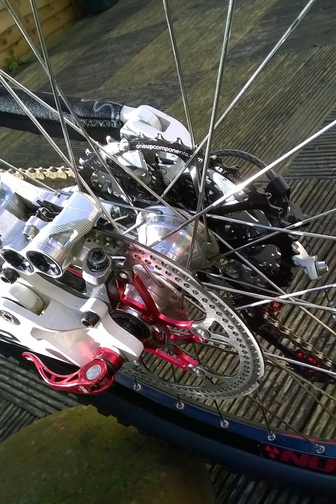 Back of One Up ring, Hope Pro 2 Evo hub with superstars floating rotors and thru axle