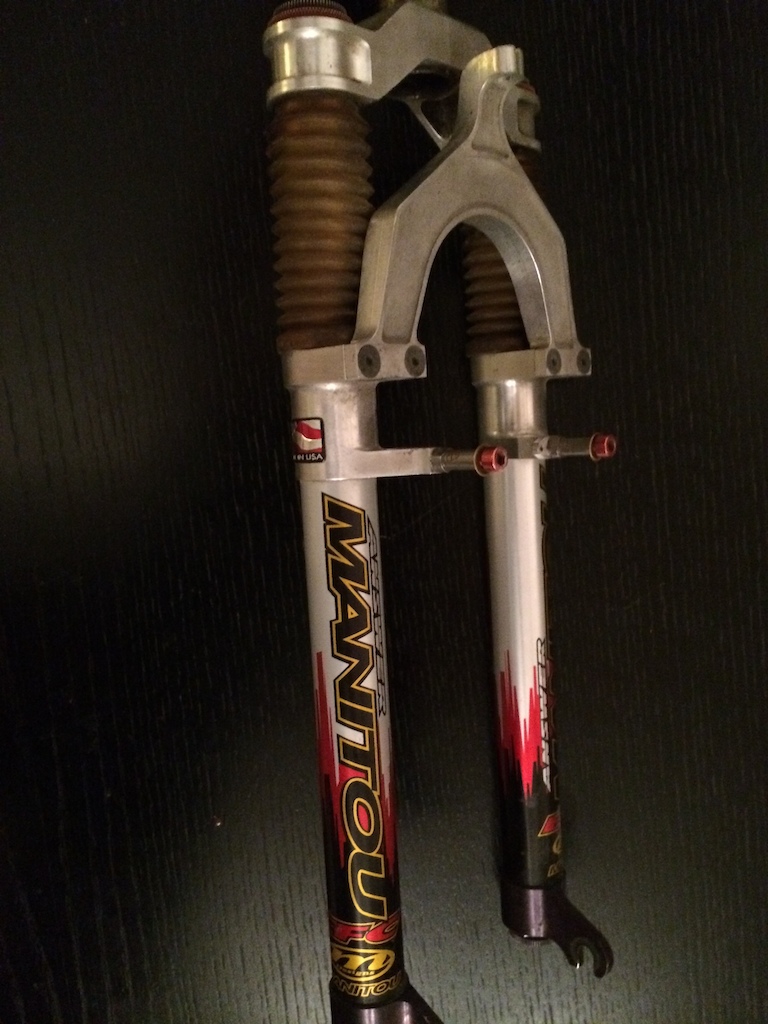 This was my first suspension fork. Kicked RS Judy´s ass thanks to the aluminum cartridge :)
This was the shit back in the days. 
Flexy as hell compared to todays forks. 
I got a  good deal on it but It set my back 700€ back in 1994 :)
In mine mind It´s still beautiful.