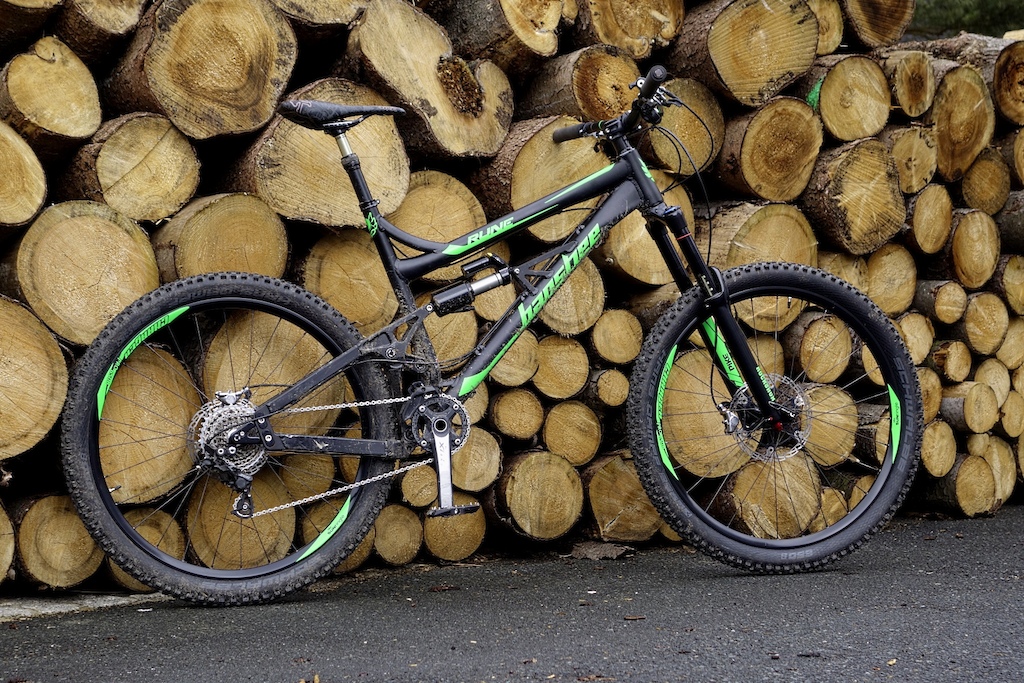 Banshee Rune v2 - XL
27.5