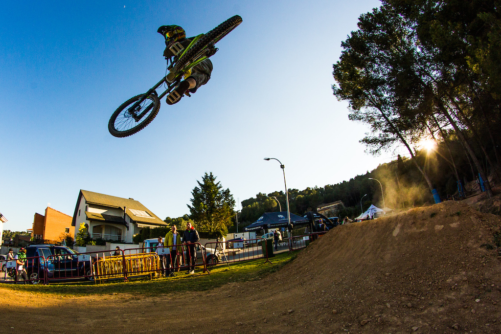 Final jump whip