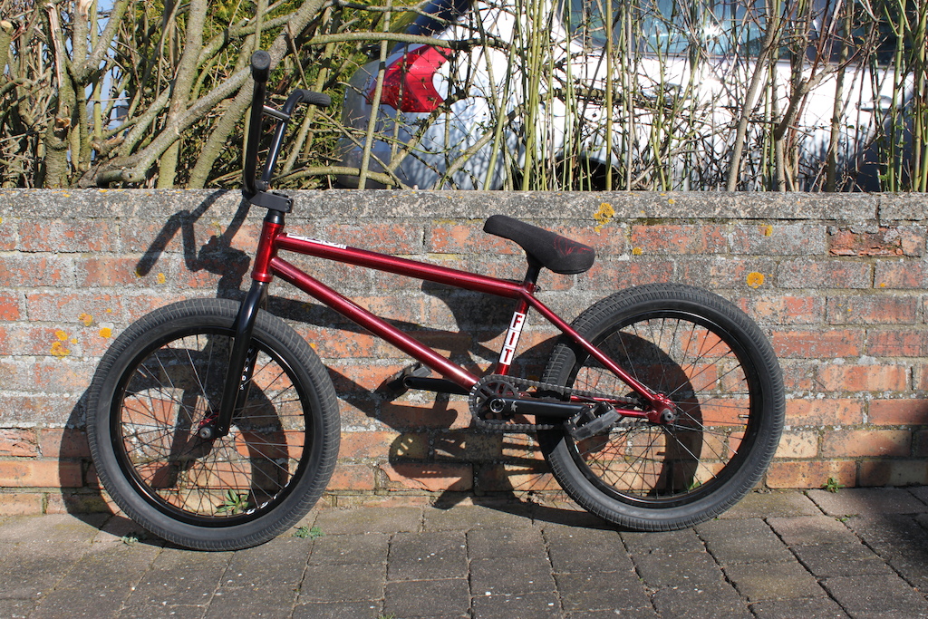 Frame - Fit VH3, Candy red, 20.75"top tube
Forks - Mutiny Wand V3
Cranks - Animal Akimbo LHD
Sprocket - BSD 3D 25t
Chain - Shadow Conspiracy Interlock V2
Seat - Shadow Conspiracy fat pivotal
Seat post - Demolition pivotal
Stem - Cult salvation top load
Bars -  Fit Mac - 8.75" by 29"
Grips - Cult Vans Waffle
Headset - Cult integrated
Bottom bracket - Animal PC mid 
Tyres - Demolition Machete 2.25
Rims - G-Sport Ribcage 36H
spokes - BSD double butted 
Hubs - BSD female street, rear 9t, 36H
Pedals - Odyssey JC/PC