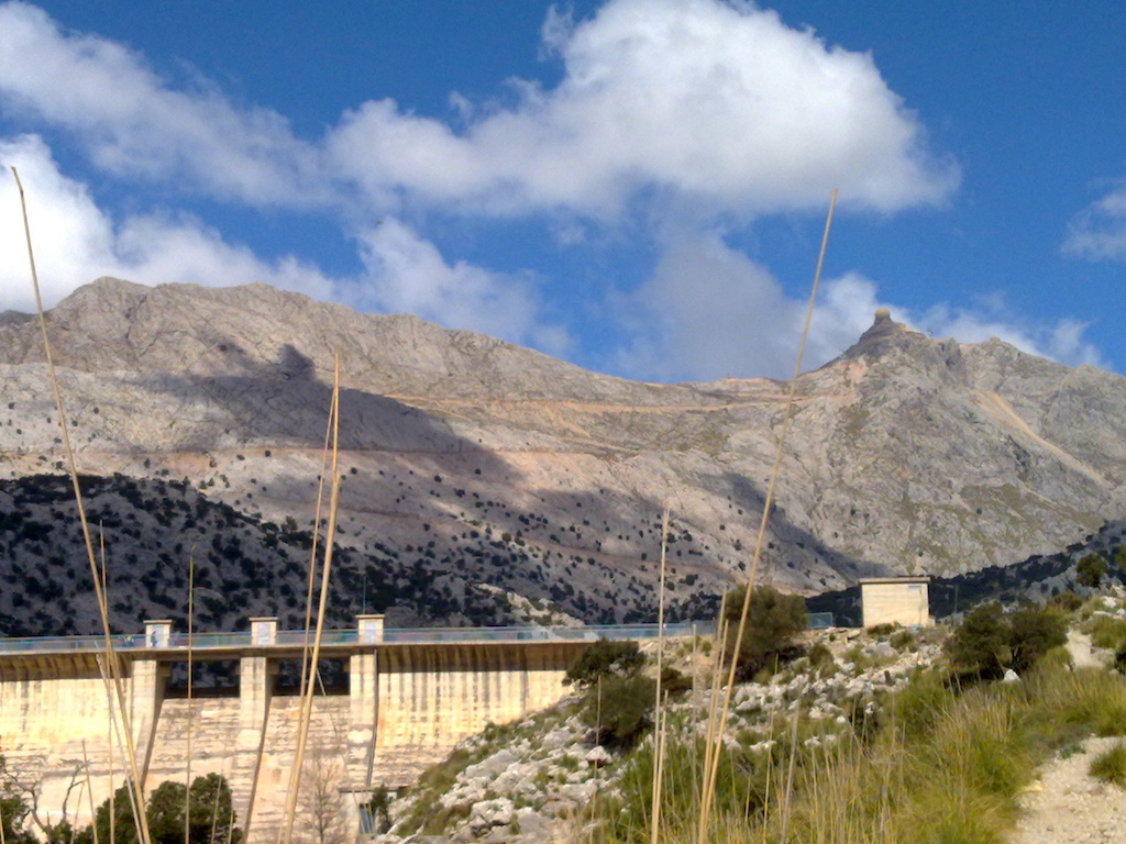 The Cuber dam with Puig Major in the background