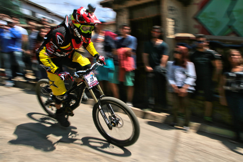 Valparaiso Cerro Abajo 2014, Fabien Cousinie, Hutchinson UR rider