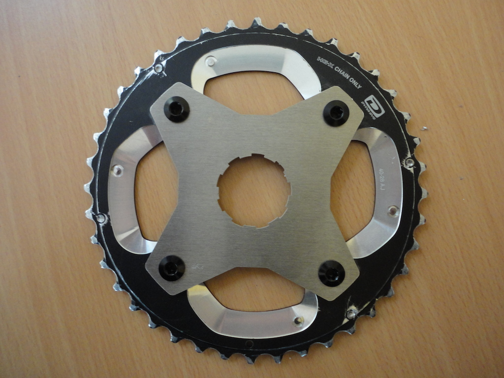 116g : alloy adaptor with 40T XT chainring and alloy bolts
