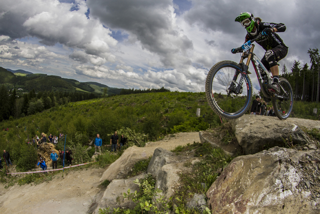 Trek Gravity Girl images for the 2013 recap article