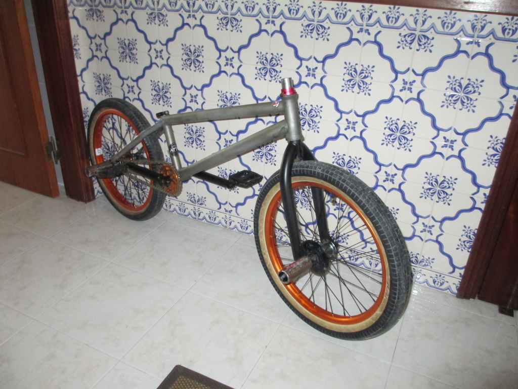 Raw envy frame

bmx