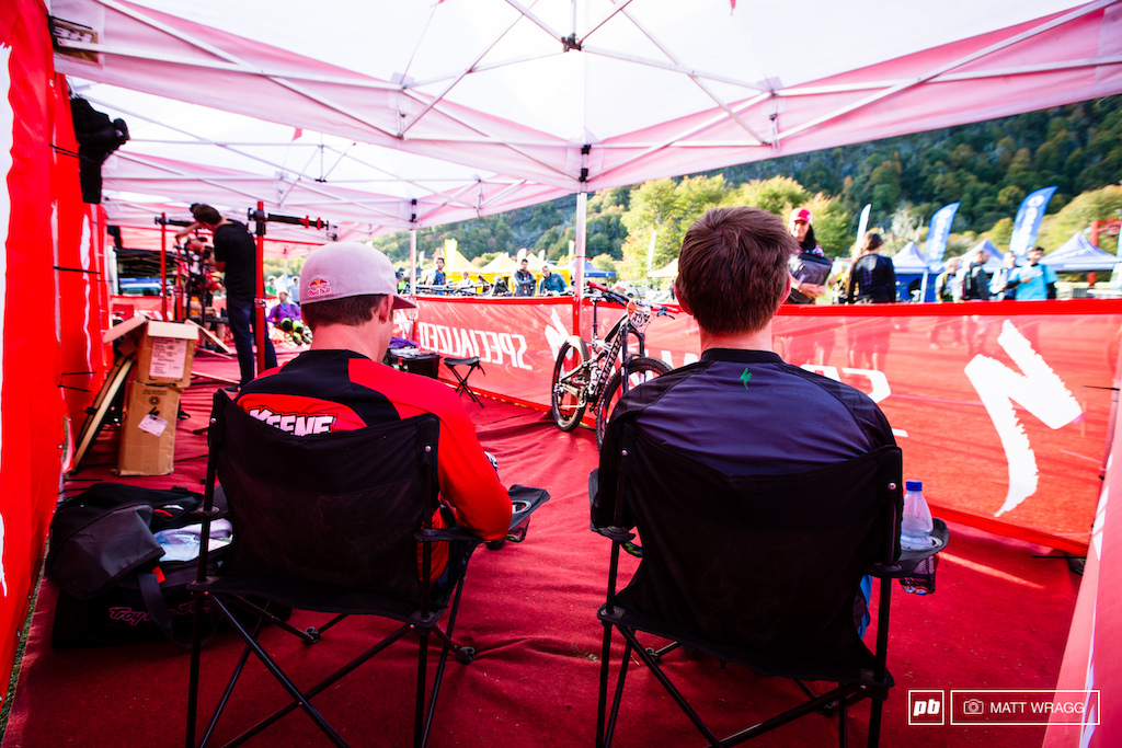 After a hard day both in the saddle and hiking the bike Curtis Keene takes five in the pits. Racing with him this weekend is Specialized s marketing manager Sam Benedict who has escaped the office to try his hand at an EWS race.