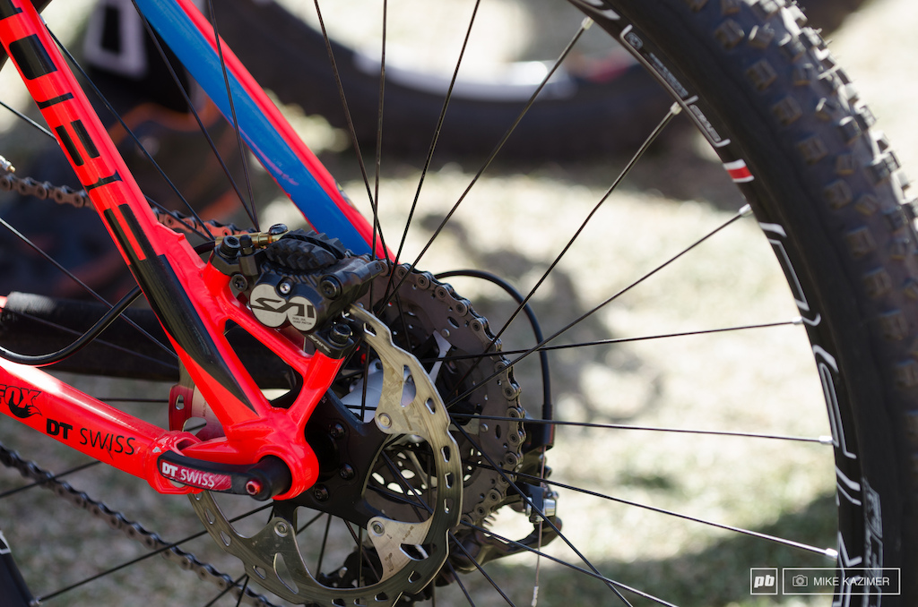 The tracks are properly steep down here in Chile, and riders like Nico Lau have planned accordingly. Shimano Saint four piston stoppers give him the the power needed to keep his Cube Fritzz under control.