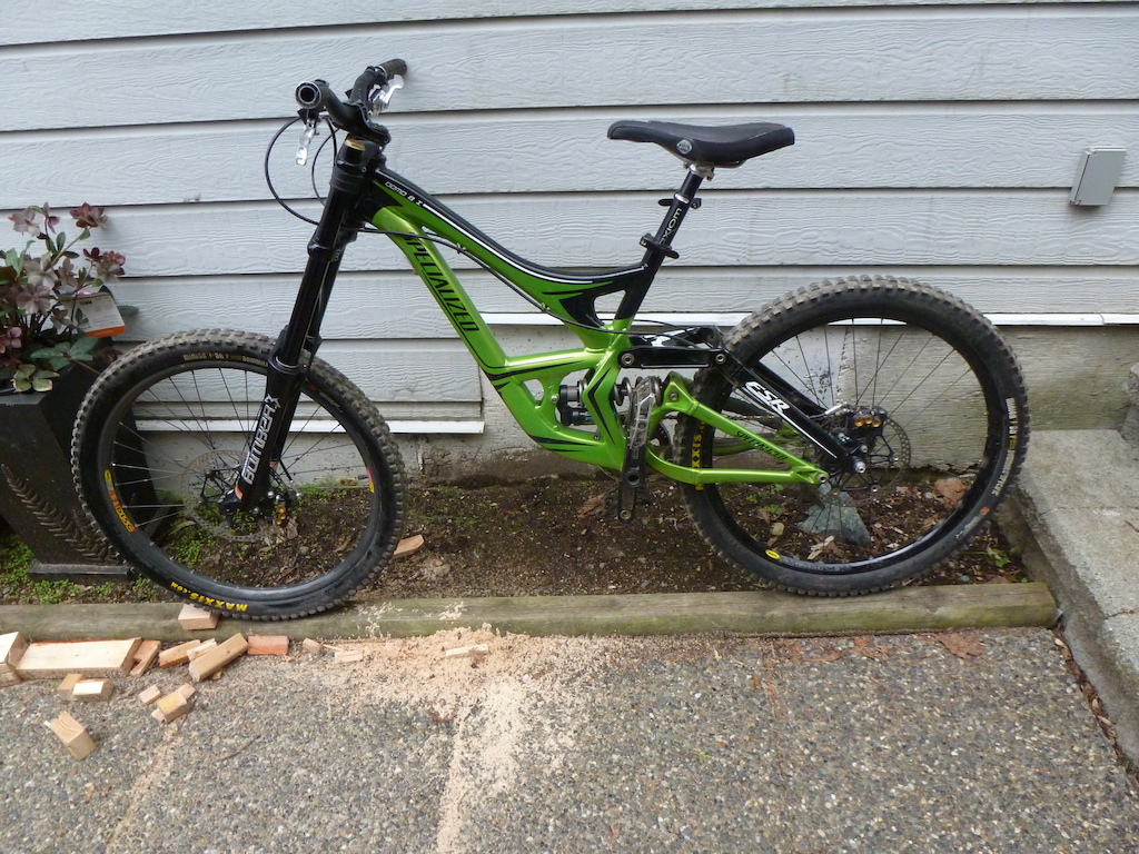 2010 Specialized Demo 8 I Monster Edition 888's Hope Mono 6 TI