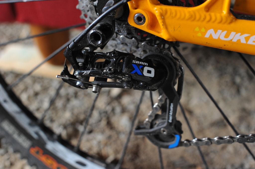2012 SRAM X9 (2X10) crankset and BB, great shape!