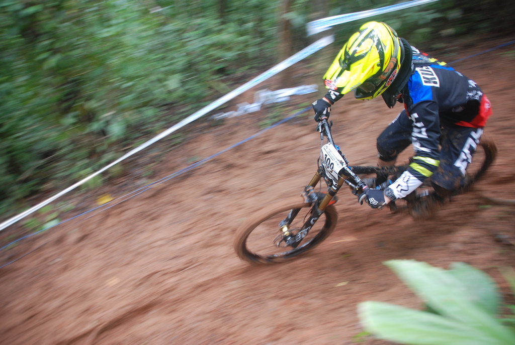 Various photos of the DH finals before my camera shat itself.. grrrr