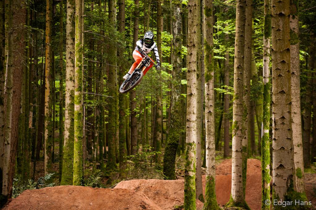 A great new line in saint dié !!
http://edgarphotographie.fr/