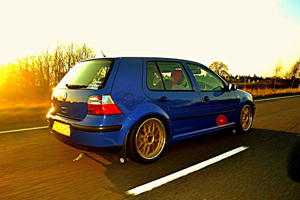 Mk4 golf jazz blue slammed stance air ride bags coilovers r32 bbs works vs-xx deep dish euro modified volkswagen vag ultimate dubs rolling shot