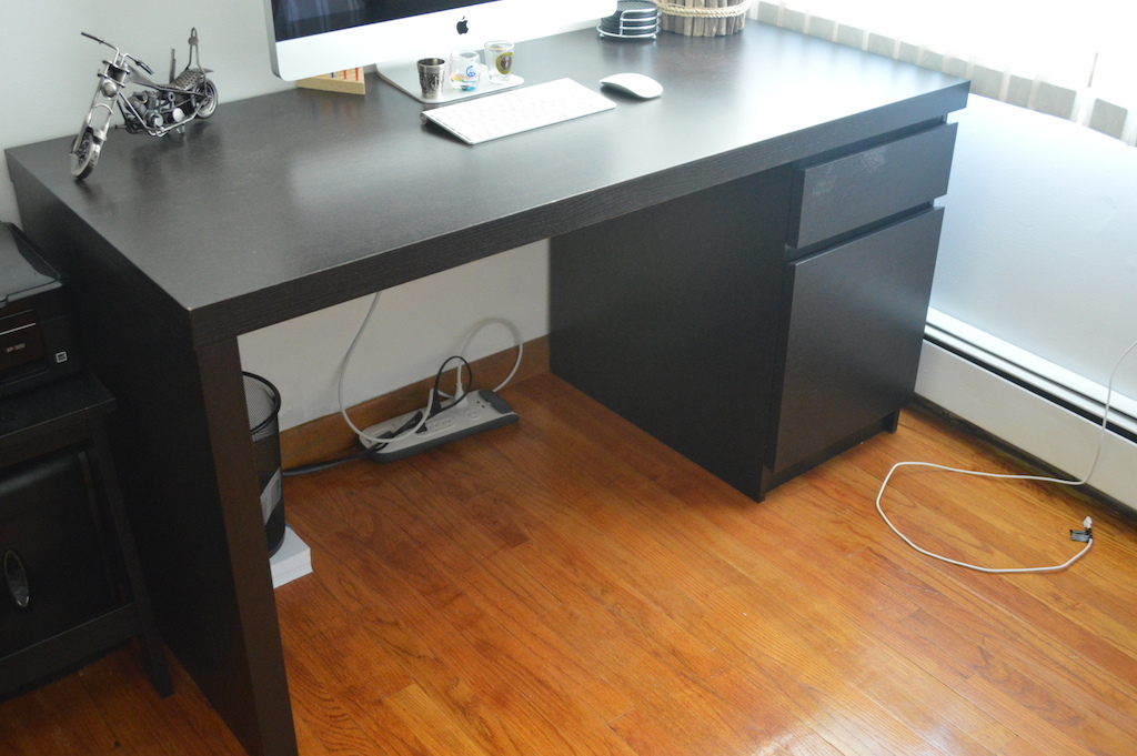 0 Ikea Computer Desk &amp; TV Stand