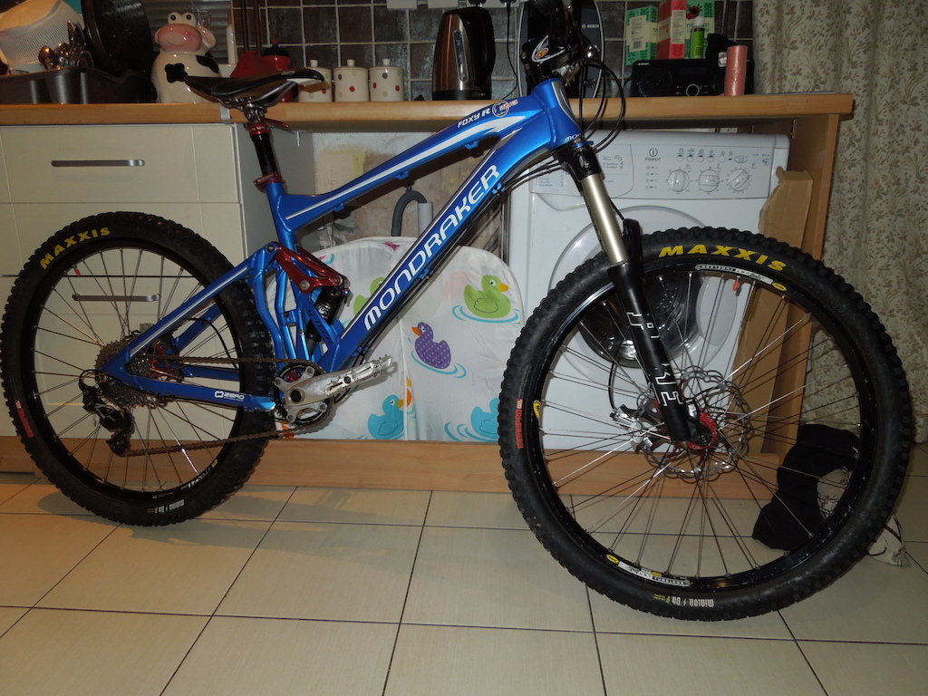 2011 Mondraker Foxy R Medium Great Spec