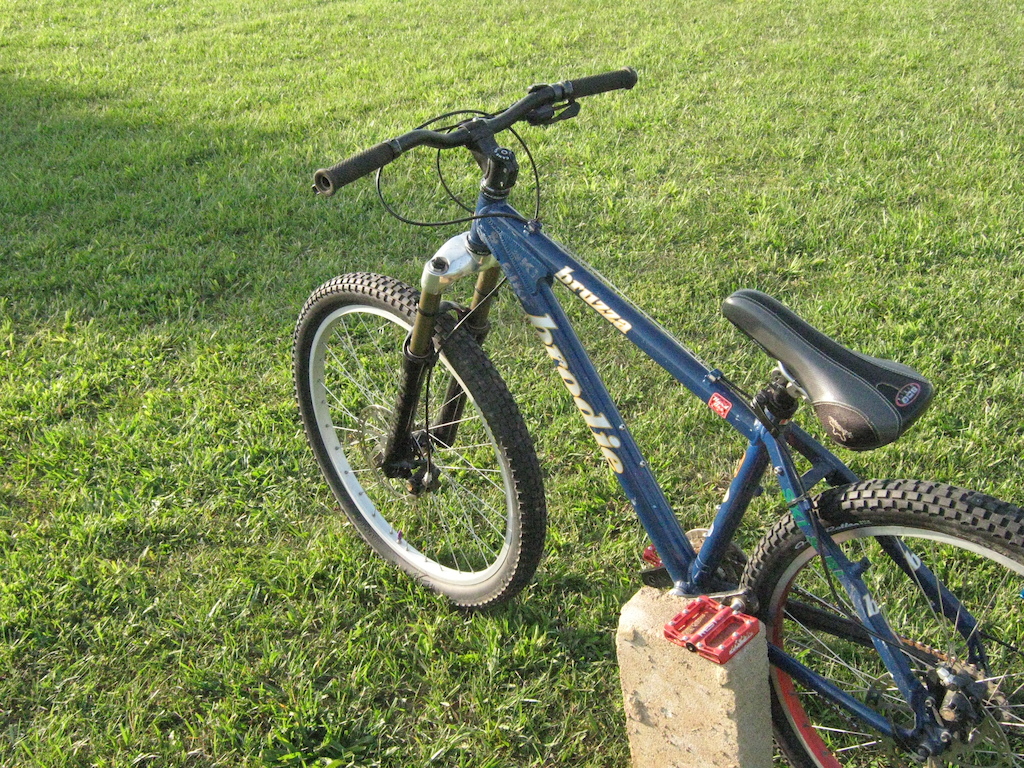 0 Brodie Bruzza HardAss DirtJumper