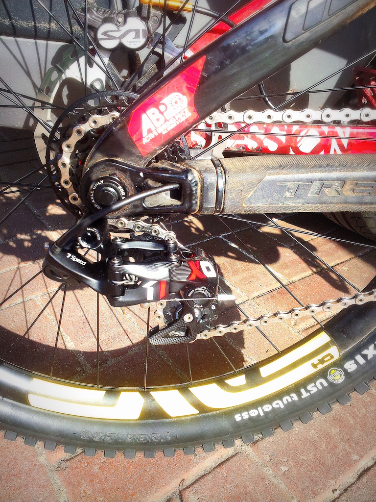 New drivetrain on board - X01 DH 7SPD. It's really more faster and lighter than X0.