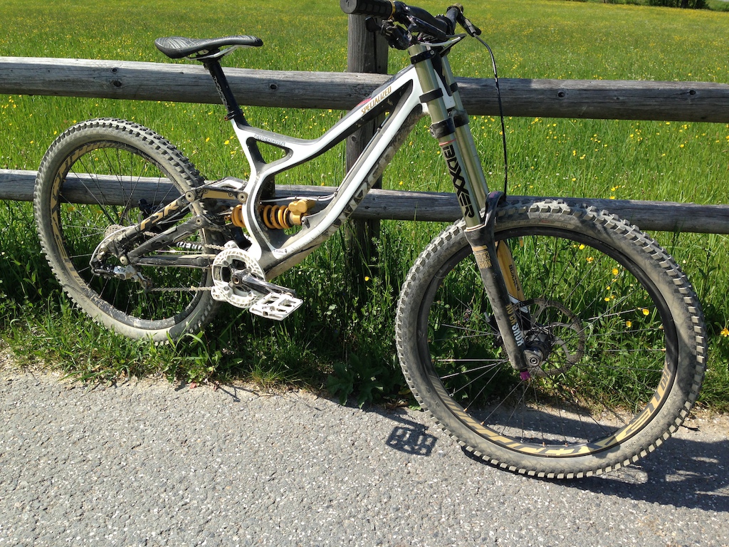 Specialized Demo 8 1 Carbon 2013 after first ride with the FAST Suspension CO3 Cartridge, Öhlins TTX22M and so on..