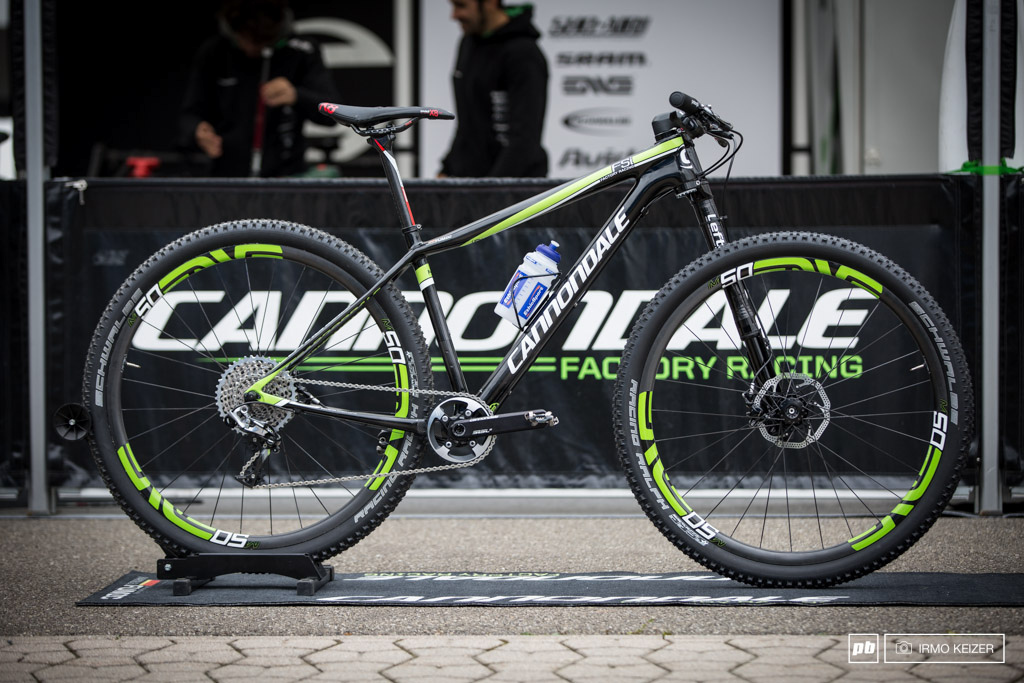 Manuel Fumic's new Cannondale F-Si. Combined with a Lefty 2.0, a SRAM XX1 setup (on a SI crank) and Enve M50 wheels matched to Schwalbe's Racing Ralphs.