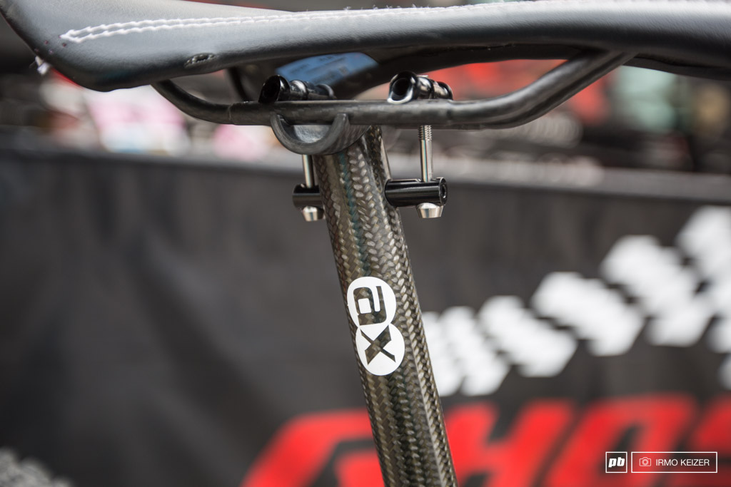 Carbon and titanium mix in one of the world's lightest seat post' available.