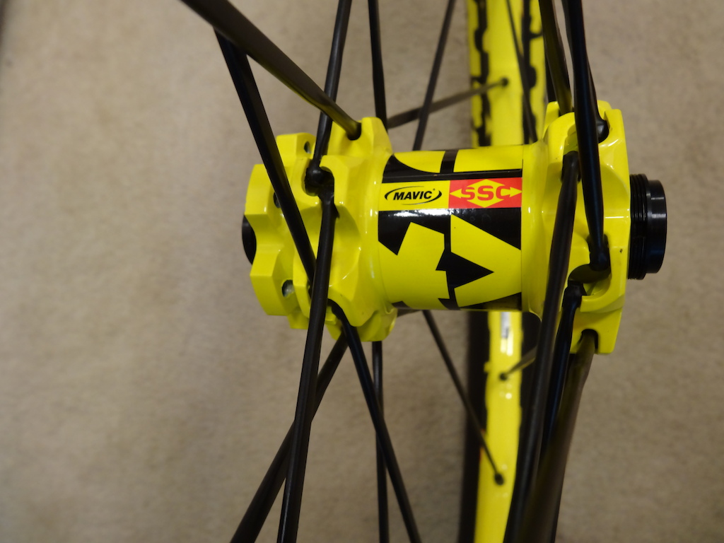 2014 Mavic Crossmax ENDURO wheelset &amp; tires UST tubeless 26